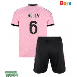 Juventus Lloyd Kelly #6 Replika Babytøj Udebanesæt Børn 2026-27 Kortærmet (+ Korte bukser)